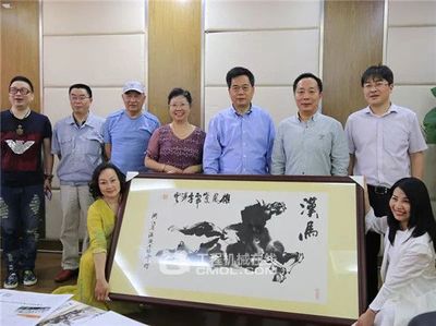 浙江省混凝土行业协会代表 华菱星马与汉晶电子共筑品质新标杆